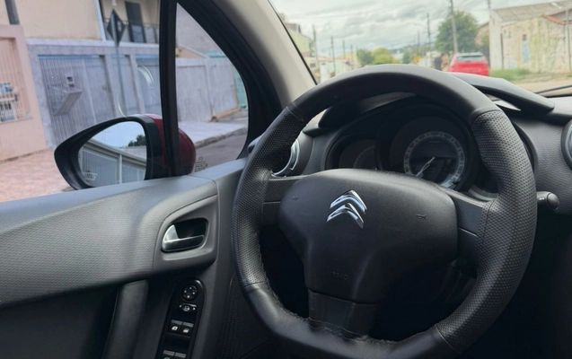 imagem-https://www.socarrao.com.br/sc-vehicle-images-prod/3230825/1786720364178-V2hhdHNBcHAgSW1hZ2UgMjAyNi0wNi0yMyBhdCAxNS40NS4wMC5qcGVn.jpeg