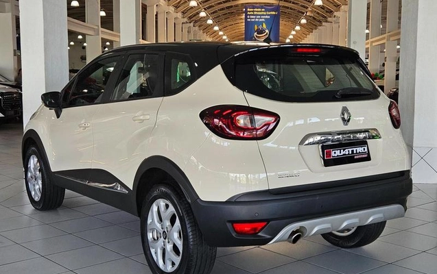 imagem-https://www.socarrao.com.br/sc-vehicle-images-prod/3231241/1788611841565-8369837_19_B_4b197b93e4.jpeg