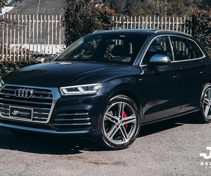 Audi SQ5 2018 Azul — foto 1 de 3