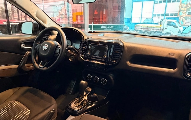 imagem-https://www.socarrao.com.br/sc-vehicle-images-prod/3231380/1786721621529-V2hhdHNBcHAgSW1hZ2UgMjAyNi0wOC0xNCBhdCAxMC40My4yMCAoMykuanBlZw.jpeg