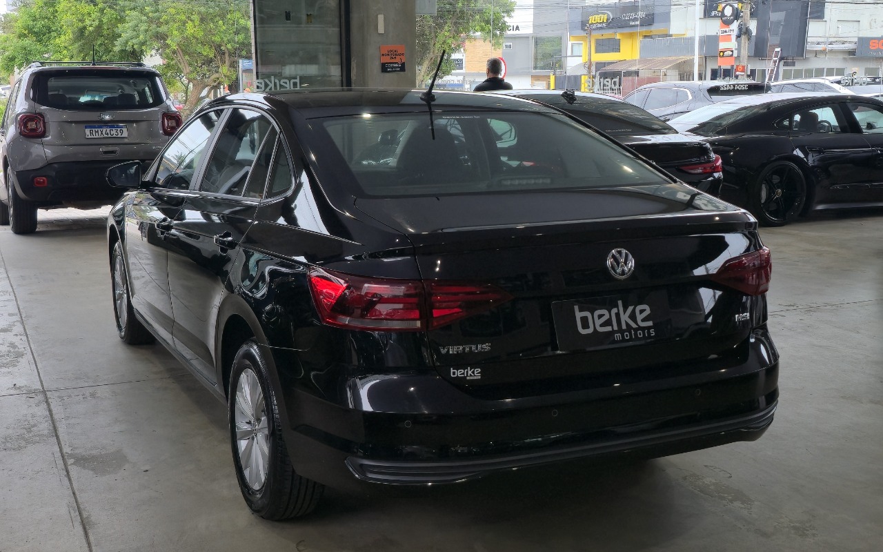 imagem-https://www.socarrao.com.br/sc-vehicle-images-prod/3231984/1790277736945-MTI0LmpwZw.jpg