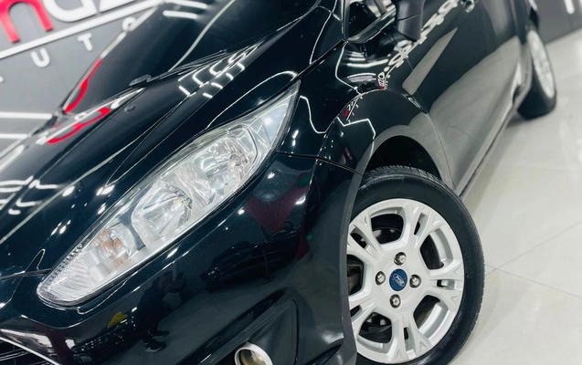 imagem-https://www.socarrao.com.br/sc-vehicle-images-prod/3232558/1786724617054-003_b8fa86c3cc96defdc40ced85098d78d6.jpeg