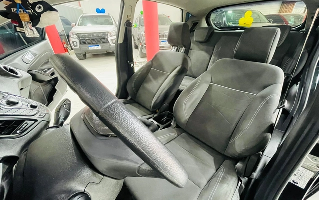 imagem-https://www.socarrao.com.br/sc-vehicle-images-prod/3232558/1786724617063-003_f5824beb5e636637e783b3b0b38fe558.jpeg