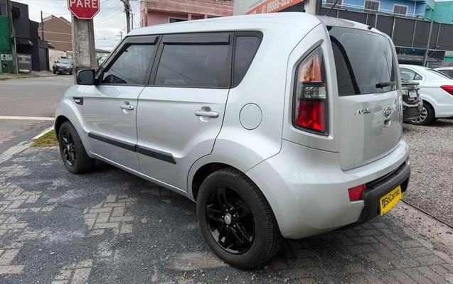 imagem-https://www.socarrao.com.br/sc-vehicle-images-prod/3232686/1786726591593-8380697_8_B_53077fe731.jpeg