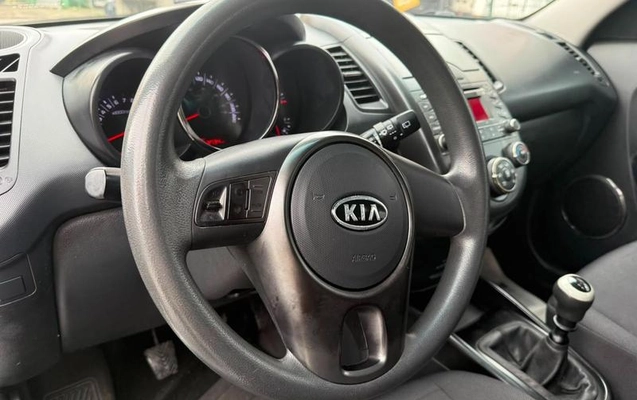 imagem-https://www.socarrao.com.br/sc-vehicle-images-prod/3232686/1786726591608-8380697_20_B_0a669fadea.jpeg