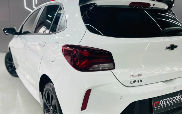 imagem-https://www.socarrao.com.br/sc-vehicle-images-prod/3232749/1786725154497-003_f284ddb2f8049310bda1ad3a3c803e65.jpeg
