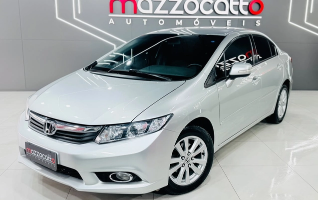 imagem-https://www.socarrao.com.br/sc-vehicle-images-prod/3232755/1786725293696-003_179e23fa98cded54d1b12d9e8c245883.jpeg