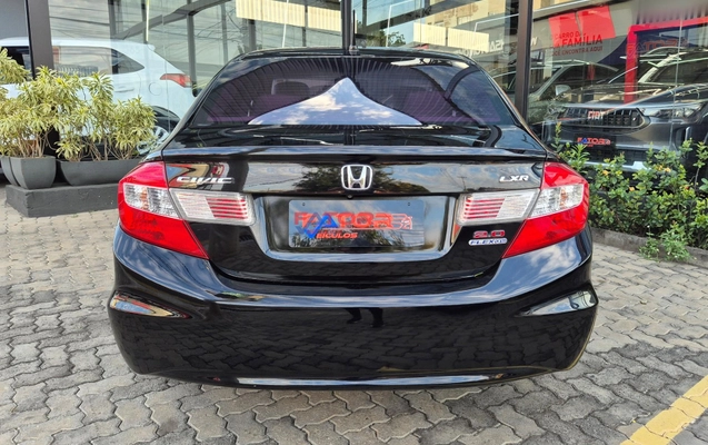 imagem-https://www.socarrao.com.br/sc-vehicle-images-prod/3232791/1786725502335-934a3e104b424807855dc25711196c05_1786721693576.jpg
