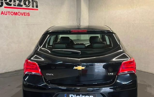 imagem-https://www.socarrao.com.br/sc-vehicle-images-prod/3232975/1786725809082-8ec9951311ae48e4a14f630d7c702e8c_1786725731903.jpg