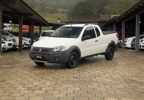 Fiat Strada 2016 Branco — foto 1 de 3