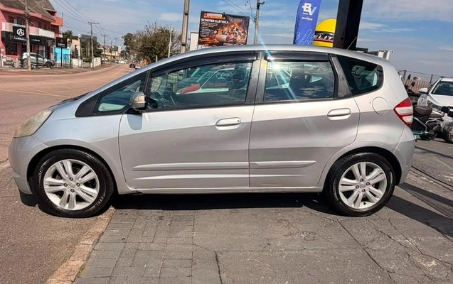 imagem-https://www.socarrao.com.br/sc-vehicle-images-prod/3233493/1786726910609-8380853_7_B_f837723a33.jpeg