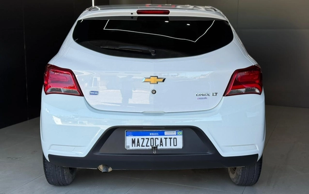 imagem-https://www.socarrao.com.br/sc-vehicle-images-prod/3233524/1786727112335-003_05d1ed7d70f46d7c473382ca62b99677.jpeg