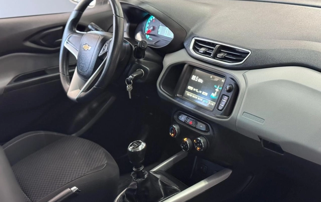 imagem-https://www.socarrao.com.br/sc-vehicle-images-prod/3233524/1786727112341-003_71e56750c2d21d5e37d8b5a538d85add.jpeg