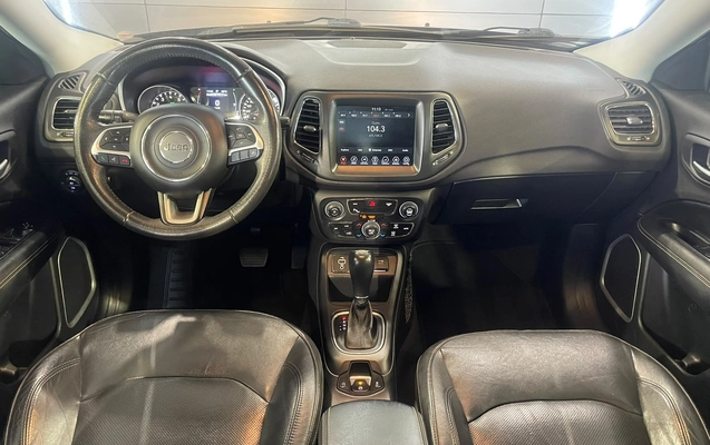 imagem-https://www.socarrao.com.br/sc-vehicle-images-prod/3233530/1786727181916-003_65f2754594931771947876da8a461883.jpeg