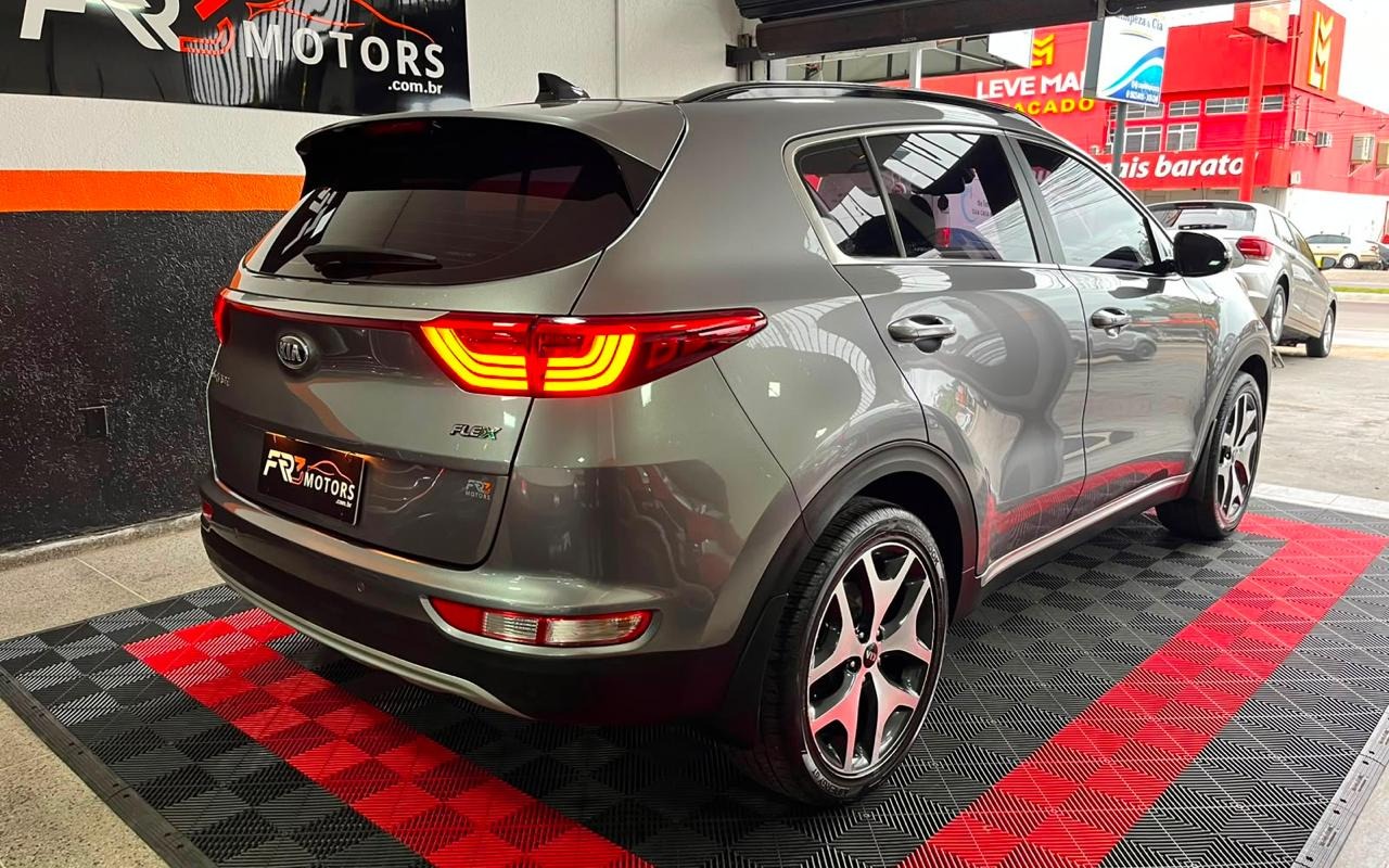 imagem-https://www.socarrao.com.br/sc-vehicle-images-prod/3233534/1786727628198-V2hhdHNBcHAgSW1hZ2UgMjAyNi0wOC0xNCBhdCAxNC4wMy40OCAoMSkuanBlZw.jpeg