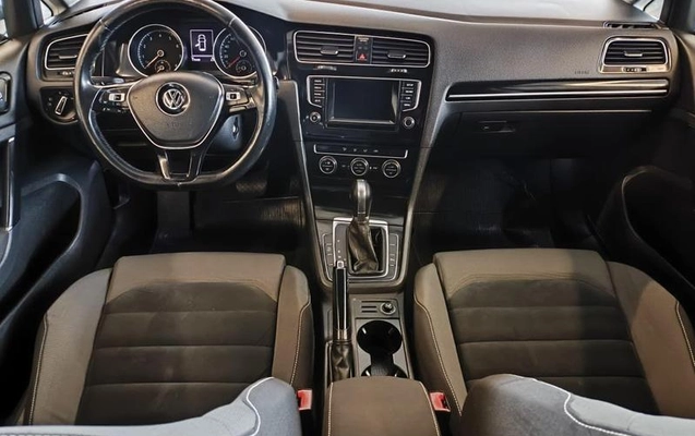 imagem-https://www.socarrao.com.br/sc-vehicle-images-prod/3233748/1786734935979-8240033_12_B_238b9de4d2.jpeg