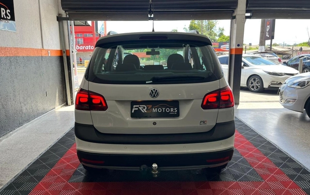imagem-https://www.socarrao.com.br/sc-vehicle-images-prod/3233903/1786728192493-V2hhdHNBcHAgSW1hZ2UgMjAyNi0wOC0xNCBhdCAxNC4xOC4yMCAoMSkuanBlZw.jpeg