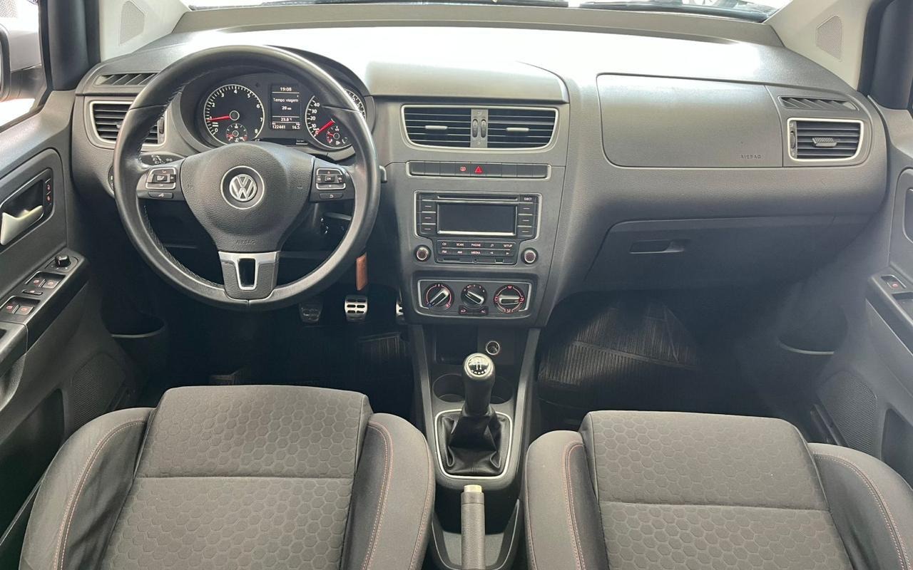 imagem-https://www.socarrao.com.br/sc-vehicle-images-prod/3233903/1786728192733-V2hhdHNBcHAgSW1hZ2UgMjAyNi0wOC0xNCBhdCAxNC4xOC4xOSAoMSkuanBlZw.jpeg