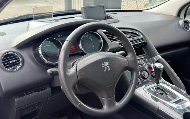 imagem-https://www.socarrao.com.br/sc-vehicle-images-prod/3233991/1786728579000-8297535_6_B_c615042b82.jpeg