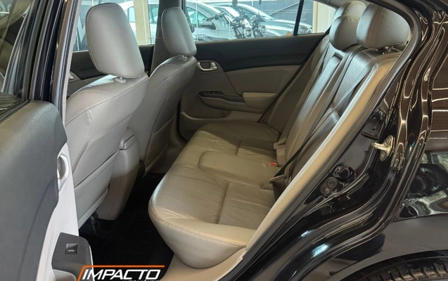 imagem-https://www.socarrao.com.br/sc-vehicle-images-prod/3233993/1788885250427-gb-ba9c35e.jpg