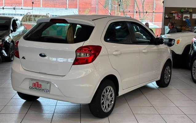 imagem-https://www.socarrao.com.br/sc-vehicle-images-prod/3234170/1787674498737-8381109_0_B_238815ae77.jpeg
