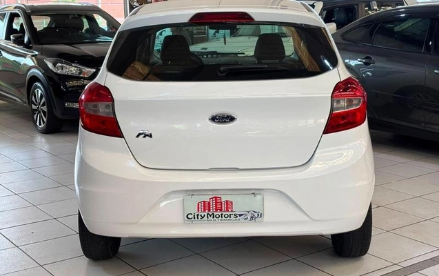 imagem-https://www.socarrao.com.br/sc-vehicle-images-prod/3234170/1787674498738-8381109_0_B_f64f1520a3.jpeg