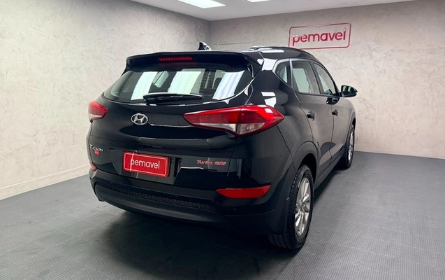 imagem-https://www.socarrao.com.br/sc-vehicle-images-prod/3234310/1788525505546-b1fe0de7-612a-4e96-9ee8-4eaf045fa1ae.jpg