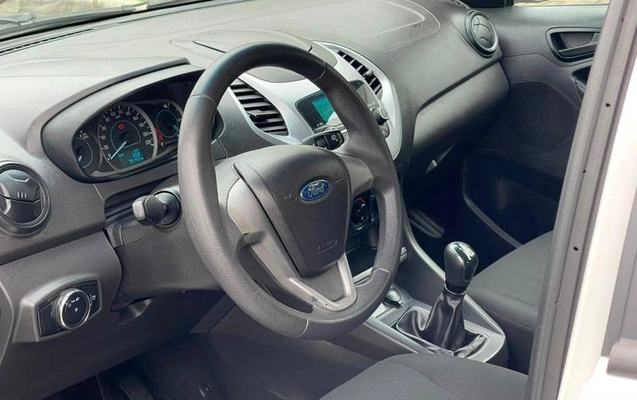 imagem-https://www.socarrao.com.br/sc-vehicle-images-prod/3234354/1786729399133-8379718_3_B_4a8fb5a19c.jpeg