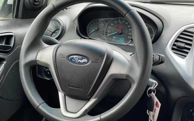 imagem-https://www.socarrao.com.br/sc-vehicle-images-prod/3234354/1786729399137-8379718_1_B_a90fcef12a.jpeg