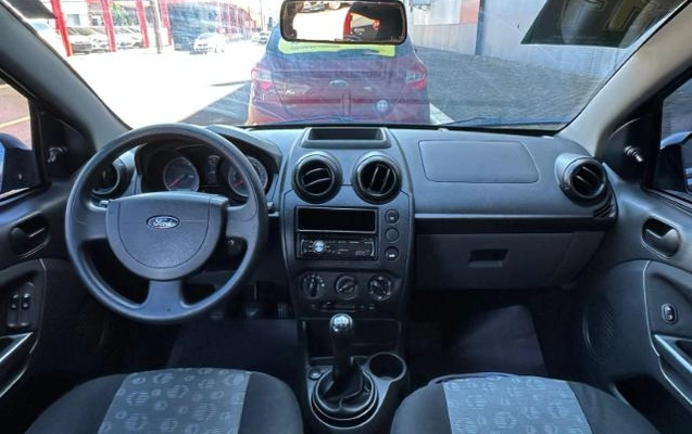 imagem-https://www.socarrao.com.br/sc-vehicle-images-prod/3234653/1786730176137-1786728728130.15.jpg