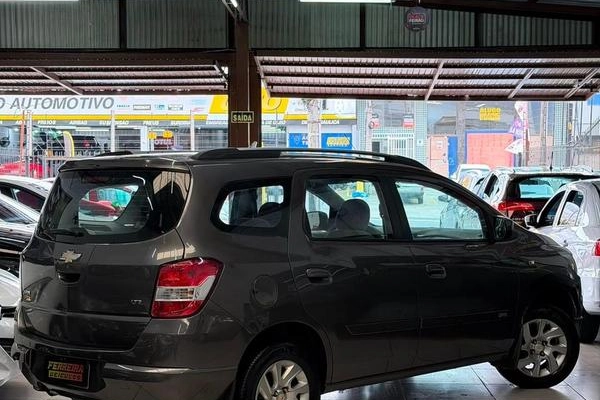 imagem-https://www.socarrao.com.br/sc-vehicle-images-prod/3234665/1788889968171-8381247_11_B_9de22fc0c2.jpeg