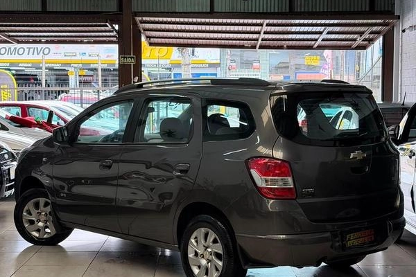 imagem-https://www.socarrao.com.br/sc-vehicle-images-prod/3234665/1788889968173-8381247_14_B_2795a76478.jpeg