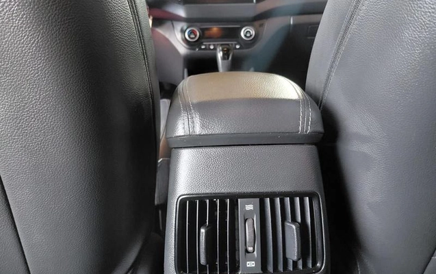 imagem-https://www.socarrao.com.br/sc-vehicle-images-prod/3234834/1789502940842-8369768_14_B_ac50c512f8.jpeg