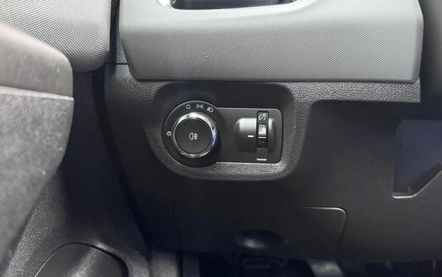 imagem-https://www.socarrao.com.br/sc-vehicle-images-prod/3234906/1786730694428-8375906_15_B_9d7ce1ed03.jpeg