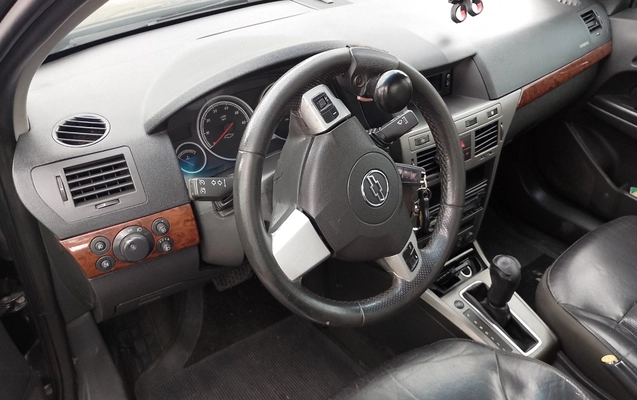 imagem-https://www.socarrao.com.br/sc-vehicle-images-prod/3234985/1786730852399-SU1HXzIwMjUwNDA4XzE1MjIzNiAtIEPDs3BpYS5qcGc.jpg