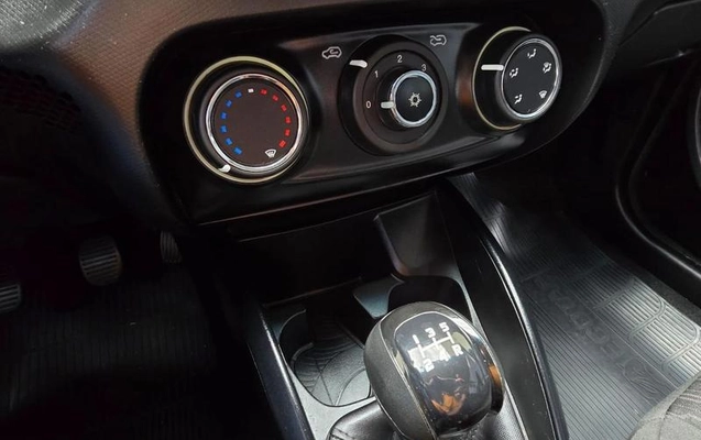 imagem-https://www.socarrao.com.br/sc-vehicle-images-prod/3235003/1788552997417-8381329_8_B_b956a46b5b.jpeg