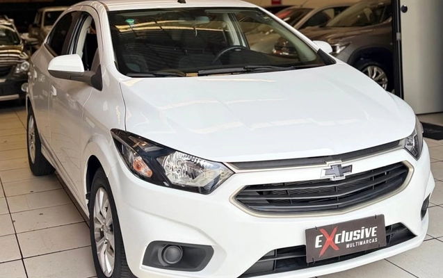 imagem-https://www.socarrao.com.br/sc-vehicle-images-prod/3235026/1786731006106-T05JWCAyMDE4LmpwZw.jpg