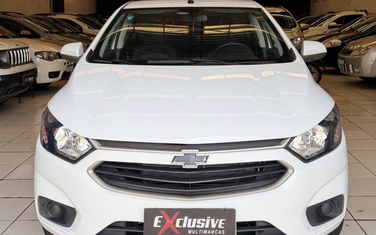 imagem-https://www.socarrao.com.br/sc-vehicle-images-prod/3235026/1786731006171-T05JWCAyMDE4Mi5qcGc.jpg