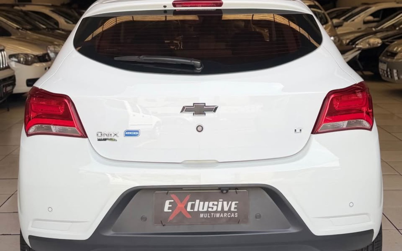 imagem-https://www.socarrao.com.br/sc-vehicle-images-prod/3235026/1786731006721-T05JWCAyMDE4OS5qcGc.jpg