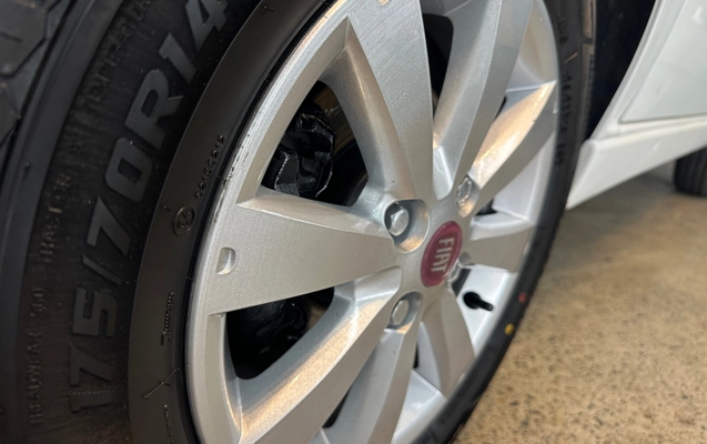 imagem-https://www.socarrao.com.br/sc-vehicle-images-prod/3235171/1788267754069-71604636deb84cc88fcc81a5685929b1_1786731070373.jpg
