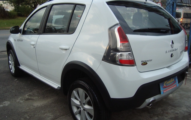 imagem-https://www.socarrao.com.br/sc-vehicle-images-prod/3235307/1786731587131-RFNDMDU4NTkuSlBH.JPG