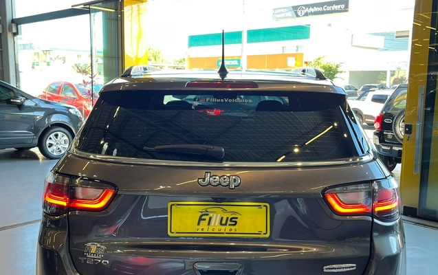 imagem-https://www.socarrao.com.br/sc-vehicle-images-prod/3235356/1788974819385-ee9fea24-d3e9-4285-9886-54cac80988c0.jpg