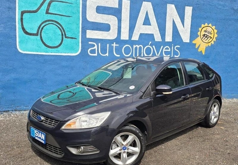 Ford Focus 2012 Preto — foto 1 de 3