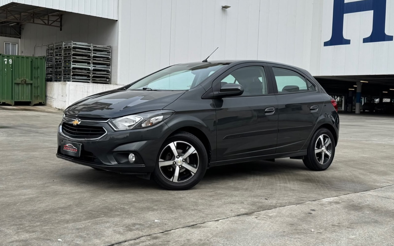 Chevrolet Onix 2017 Cinza — foto 1 de 3