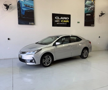 Toyota Corolla 2018 Prata — foto 1 de 3