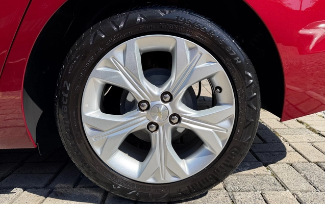 imagem-https://www.socarrao.com.br/sc-vehicle-images-prod/3236047/1789586413093-b723f6bee1fe4889a62849bd558ecdd1_1787578774295.jpg