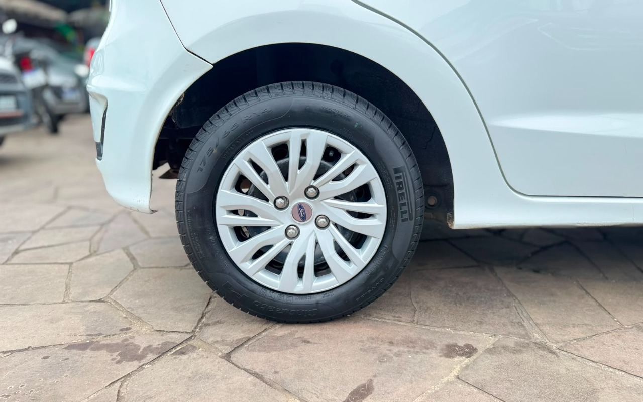 imagem-https://www.socarrao.com.br/sc-vehicle-images-prod/3236251/1786733174077-V2hhdHNBcHAgSW1hZ2UgMjAyNi0wOC0xNCBhdCAxNS4yMi4yMSAoMikuanBlZw.jpeg