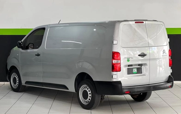 imagem-https://www.socarrao.com.br/sc-vehicle-images-prod/3236296/1788277013813-8381607_3_B_406b2b3a59.jpeg