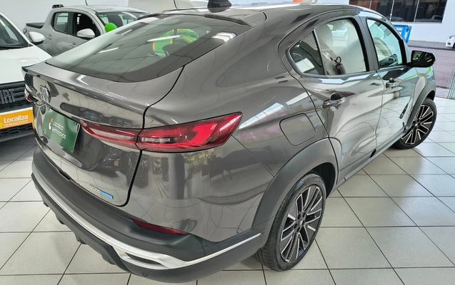 imagem-https://www.socarrao.com.br/sc-vehicle-images-prod/3236435/1786733858474-3_035701.jpg
