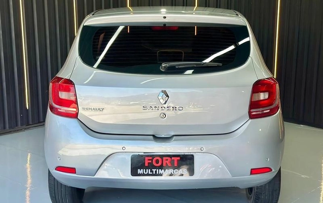 imagem-https://www.socarrao.com.br/sc-vehicle-images-prod/3236488/1787159243543-8205794_0_B_2a779c83f7.jpeg